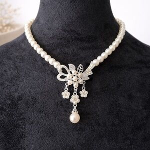 Vintage Style Faux Pearl Necklace | Silver Tone Filigree Floral Drop Pendant
